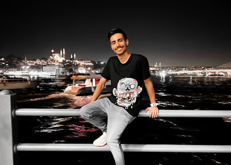 Mr.Pmn Galata Bridge, Istanbul